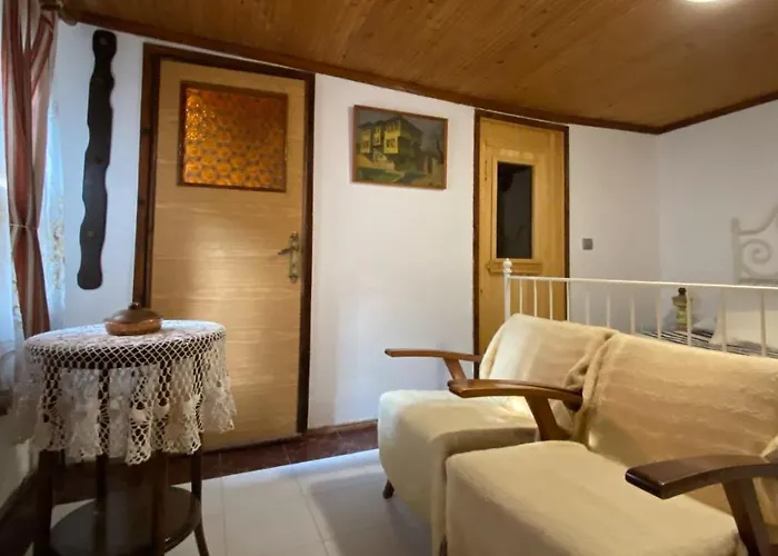 Guest house старата баkалия The Old Grocery, Guest Balchik