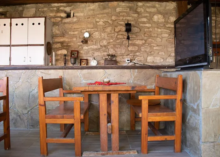 старата баkалия The Old Grocery, Guest