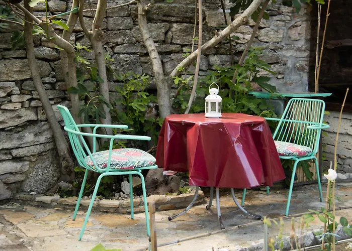 старата баkалия The Old Grocery, Guest