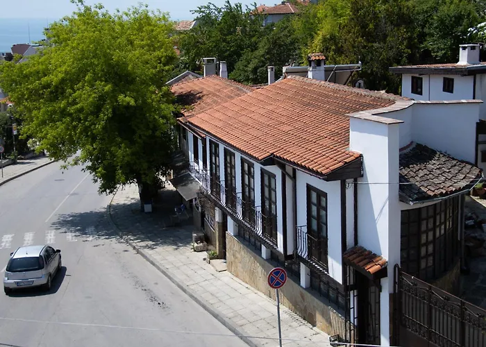 старата баkалия The Old Grocery, Guest 4* Balchik